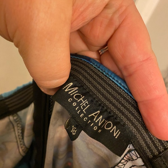 AdditionElle Dress - Picture 3 of 3